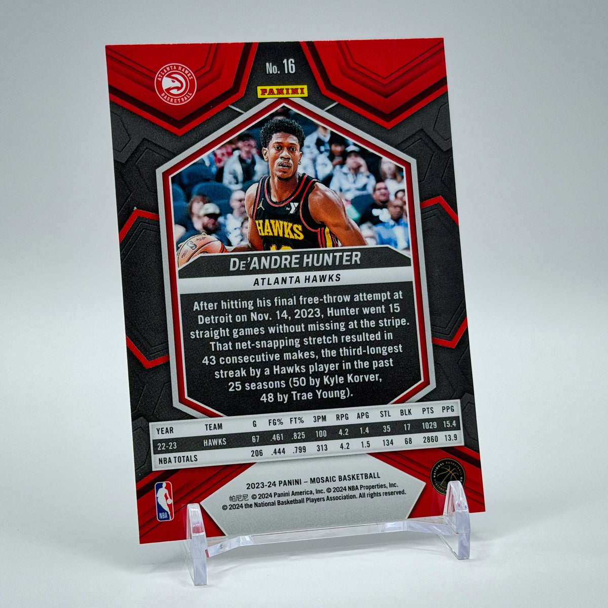 De'Andre Hunter – 2023-24 Panini Mosaic Base #16 – Atlanta Hawks - back