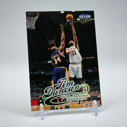 Tim Duncan – 1998-99 Fleer Ultra Base #55 – San Antonio Spurs - front