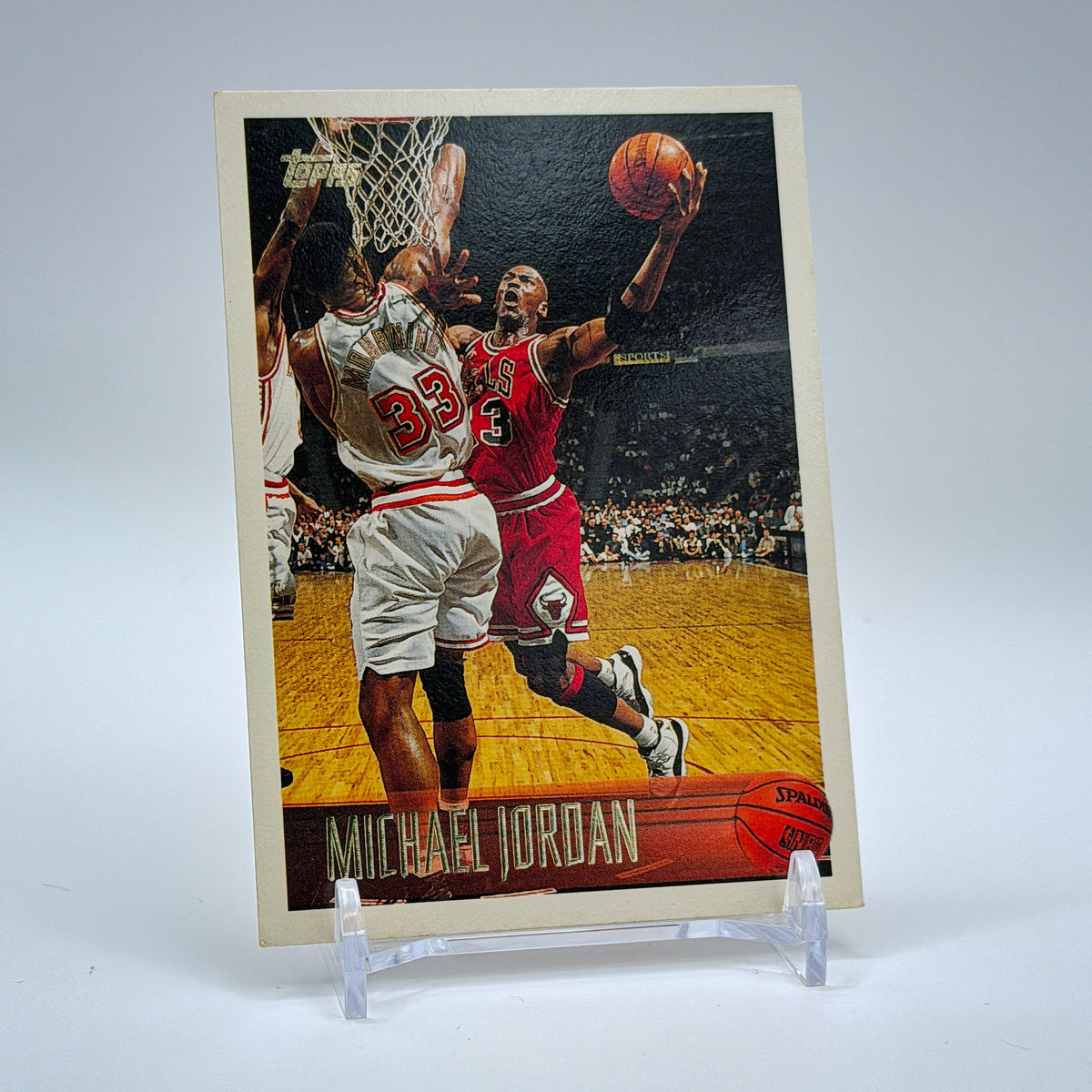 Michael Jordan – 1996-97 Topps Base #139 – Chicago Bulls - front